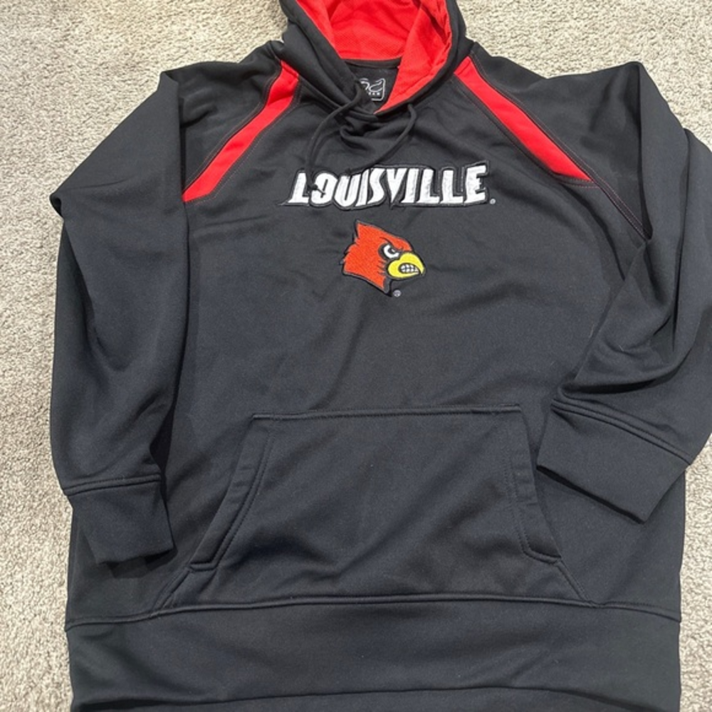 BMOC Sportswear NCAA Louisville Cardinals Men’s Hoodie Medium Black Red‎